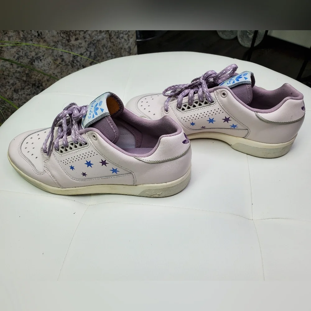 Adidas Sneaker Size 9